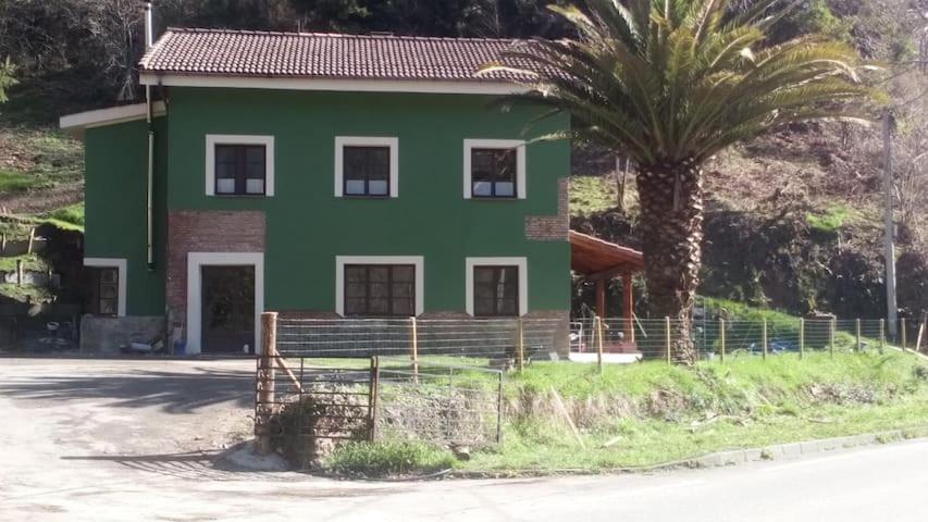 Hotel Penacabrera 1 Santolaya de Cabranes Buitenkant foto